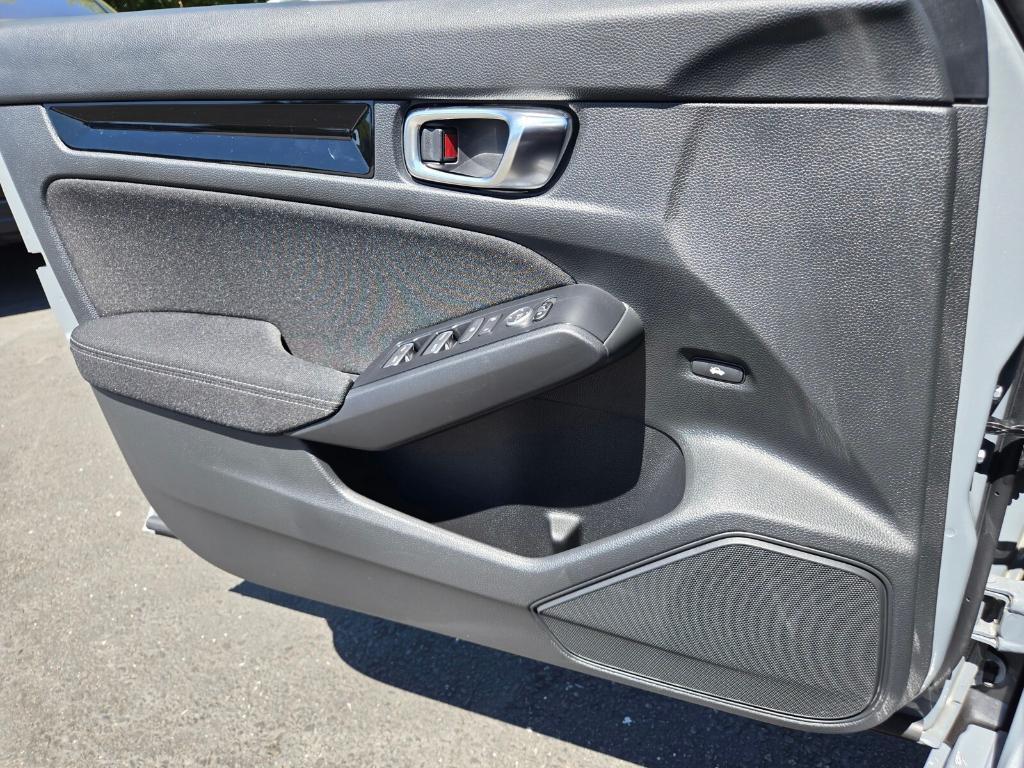 used 2025 Honda Civic Hybrid car, priced at $29,996