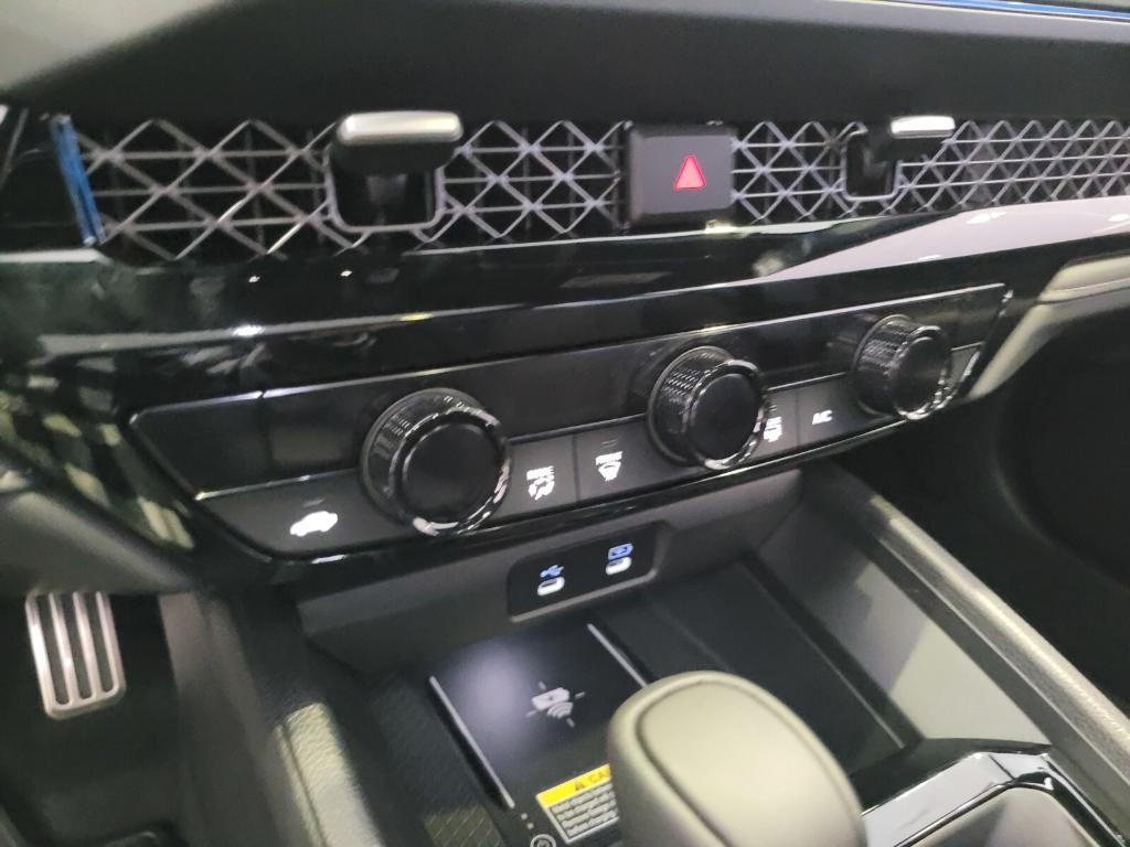 new 2025 Honda Accord Hybrid car, priced at $36,955