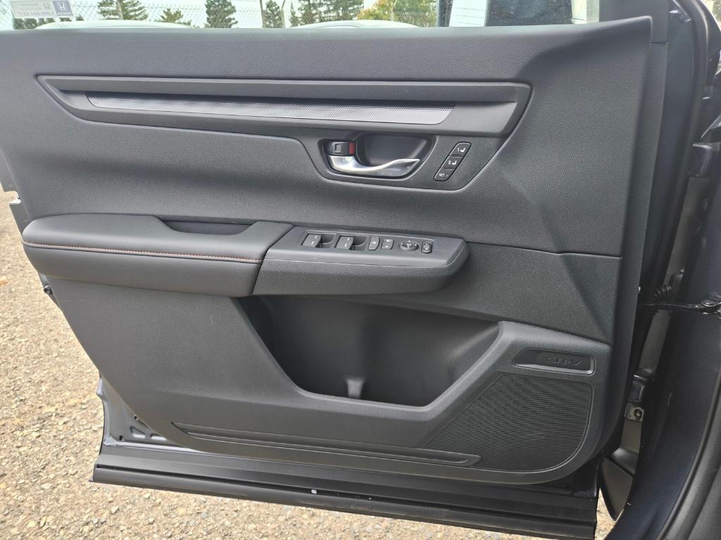 new 2026 Honda CR-V Hybrid car, priced at $43,370