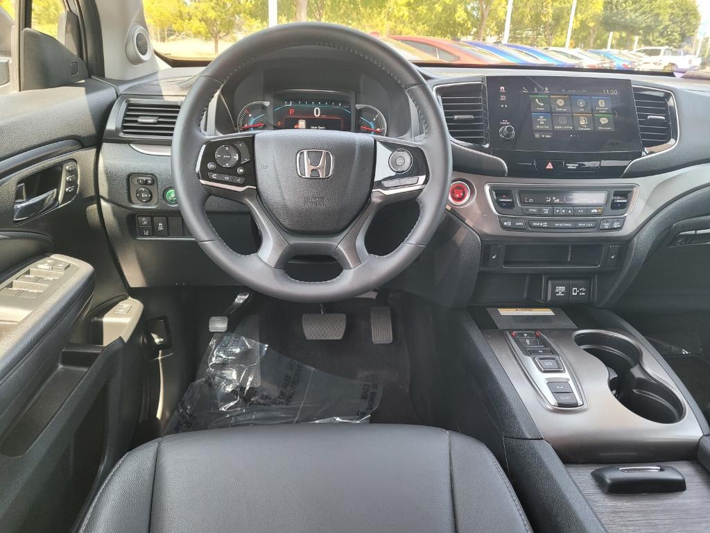 used 2022 Honda Pilot car, priced at $35,987