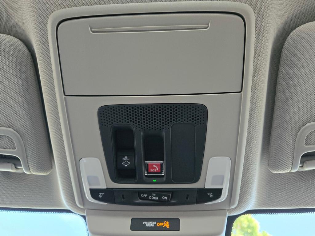 new 2025 Honda Accord Hybrid car, priced at $42,600