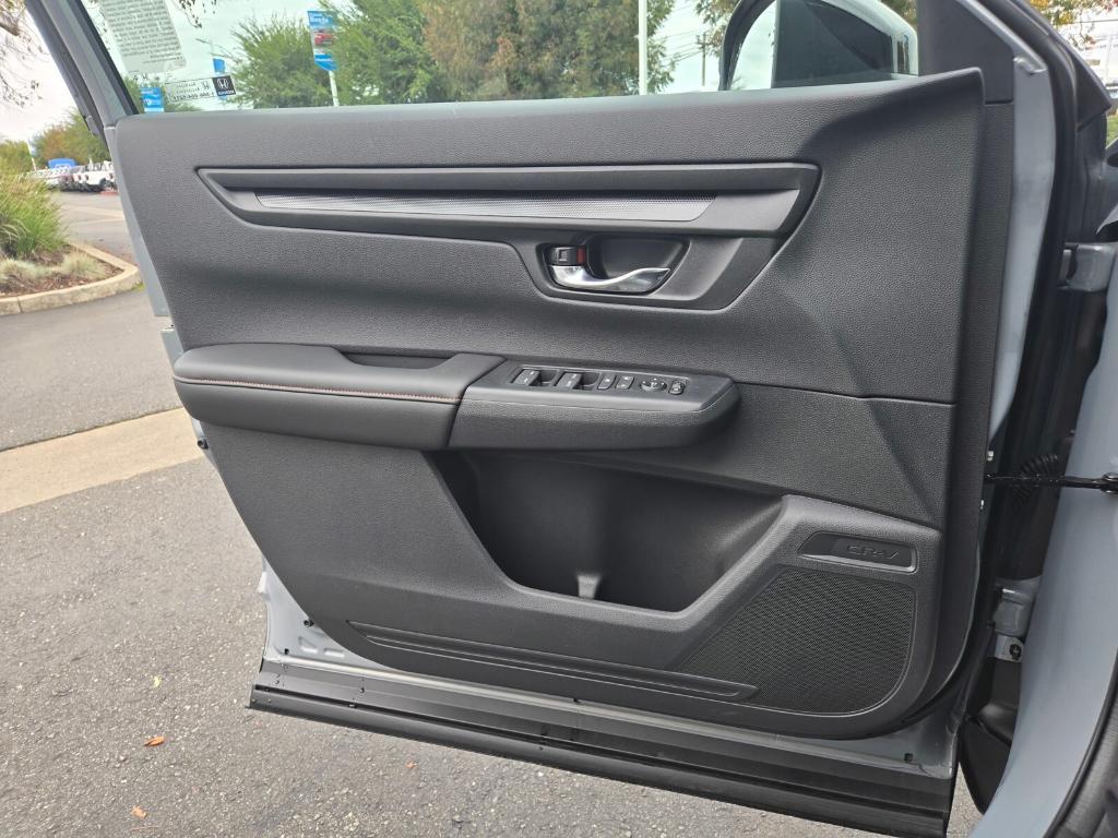 new 2026 Honda CR-V Hybrid car, priced at $39,230