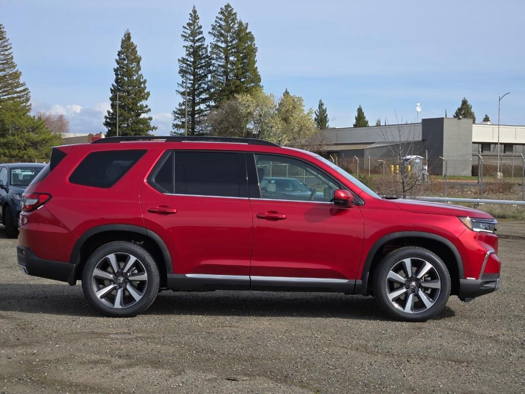 new 2025 Honda Pilot car, priced at $53,200