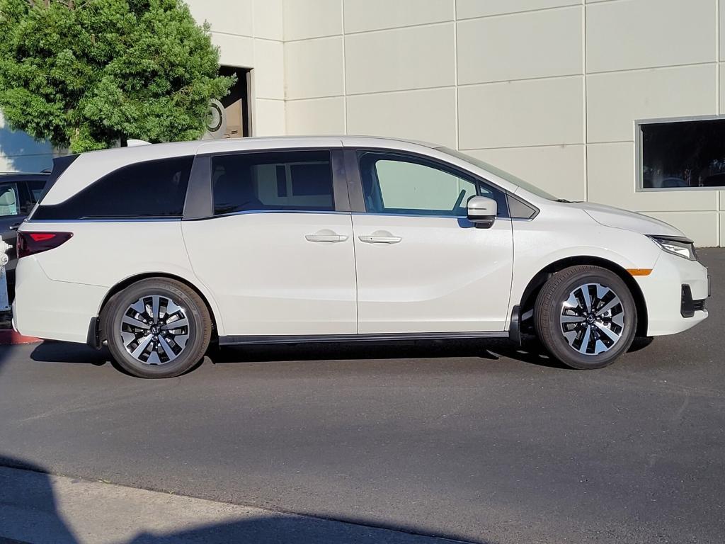 new 2025 Honda Odyssey car, priced at $45,820