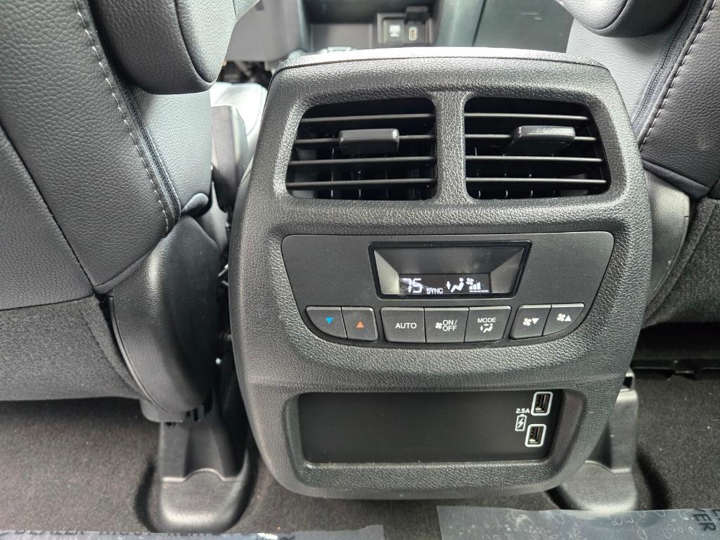 used 2022 Honda Pilot car, priced at $28,898