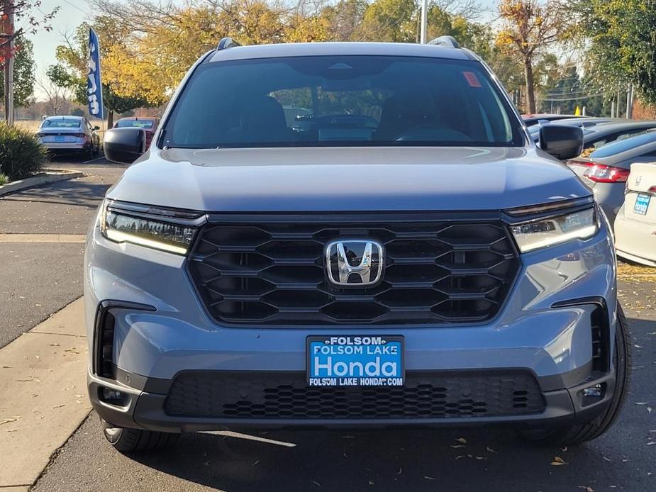 new 2025 Honda Pilot car, priced at $43,745