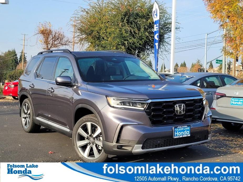 new 2025 Honda Pilot car, priced at $50,190