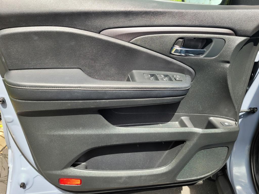 used 2023 Honda Ridgeline car, priced at $33,372