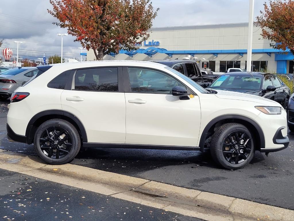 new 2025 Honda HR-V car, priced at $31,000