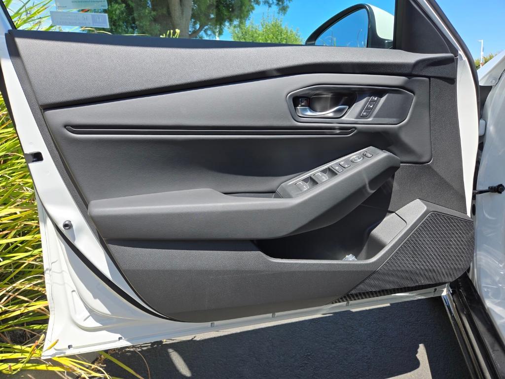 new 2025 Honda Accord Hybrid car, priced at $38,240