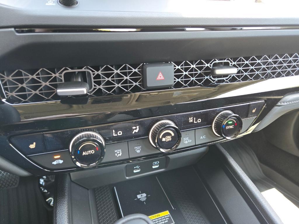 new 2025 Honda Accord Hybrid car, priced at $38,240