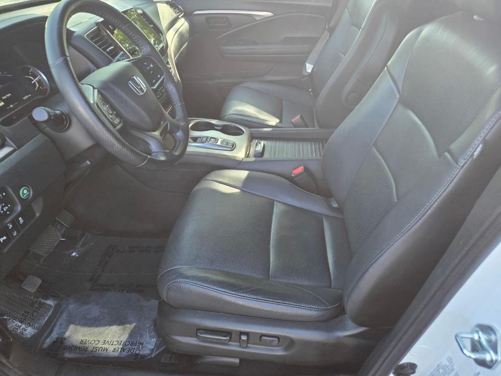 used 2022 Honda Passport car, priced at $30,948