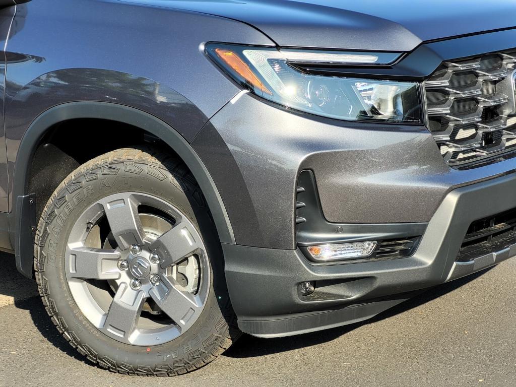 new 2025 Honda Ridgeline car, priced at $48,525