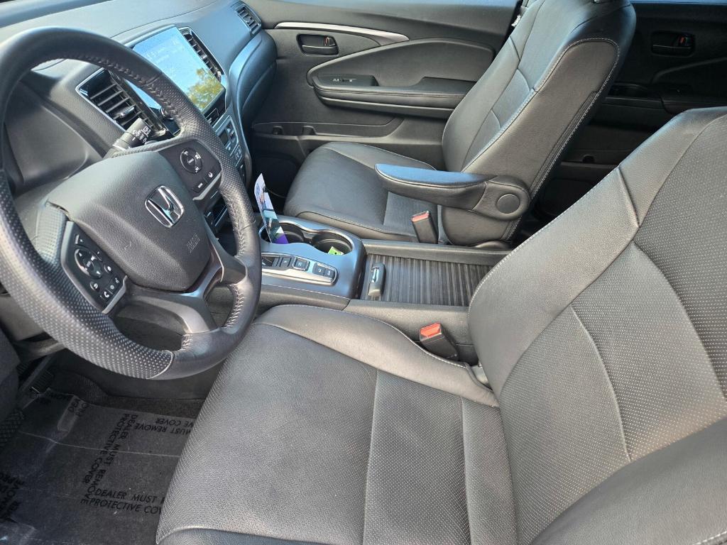 used 2023 Honda Passport car, priced at $32,286