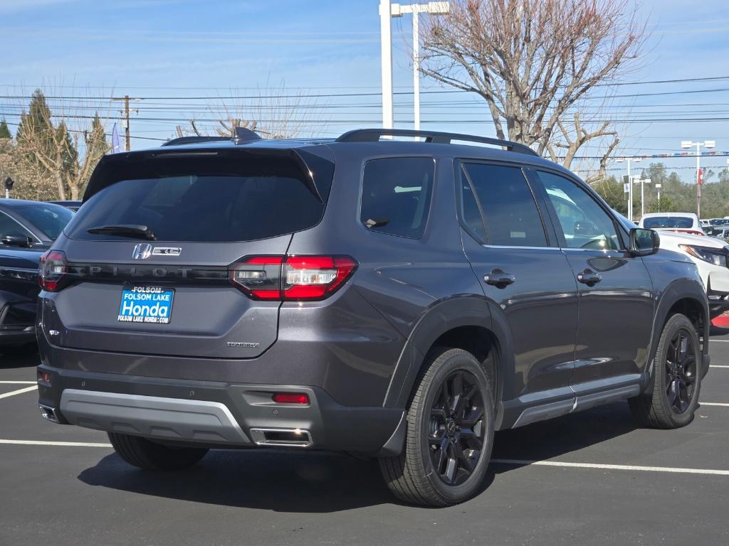 new 2025 Honda Pilot car, priced at $55,440