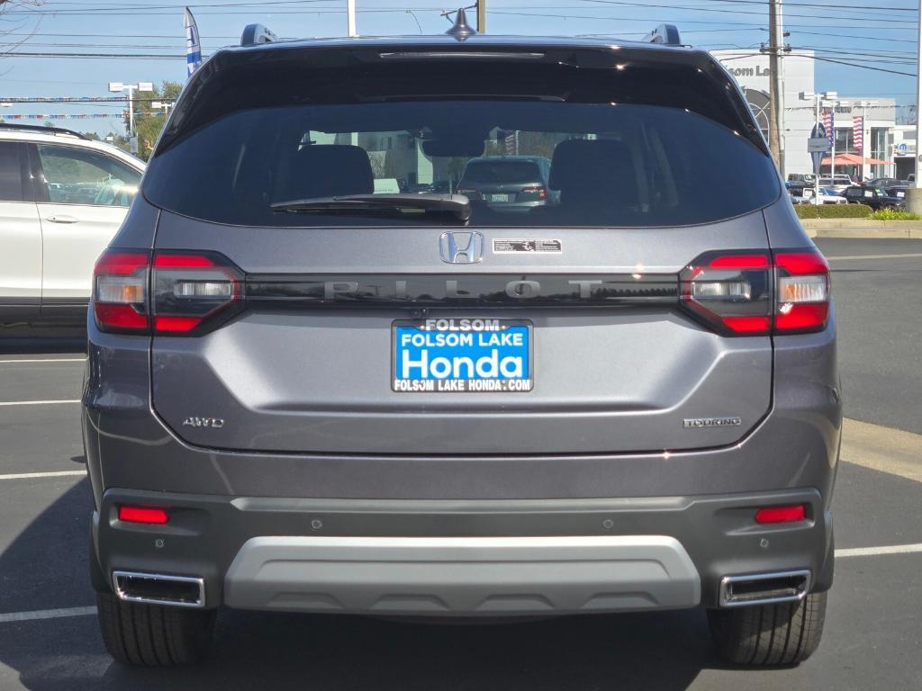 new 2025 Honda Pilot car, priced at $55,440