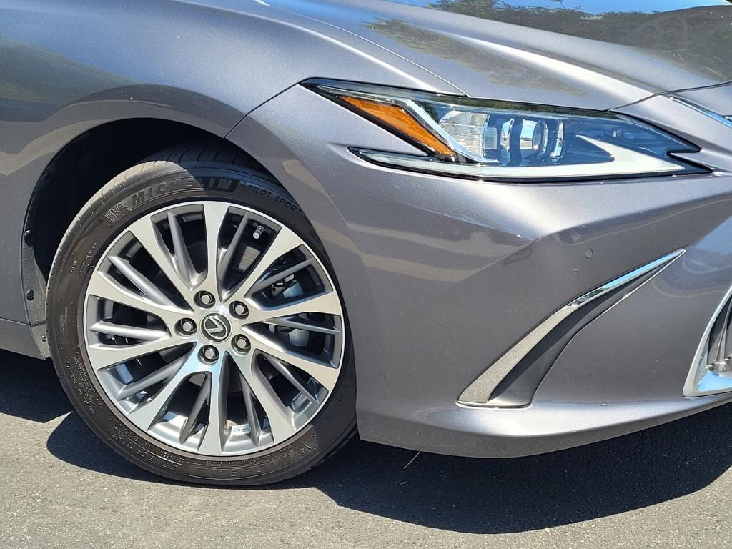 used 2019 Lexus ES 350 car, priced at $33,849