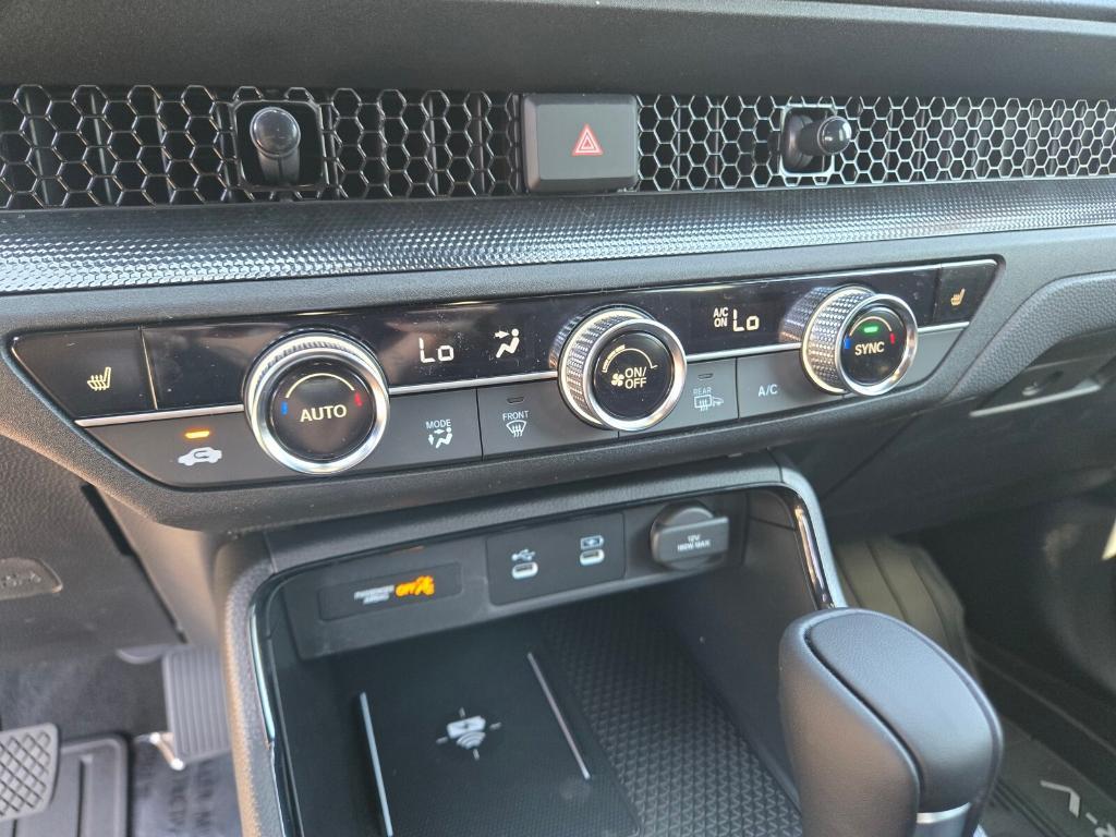 new 2026 Honda CR-V Hybrid car, priced at $38,775