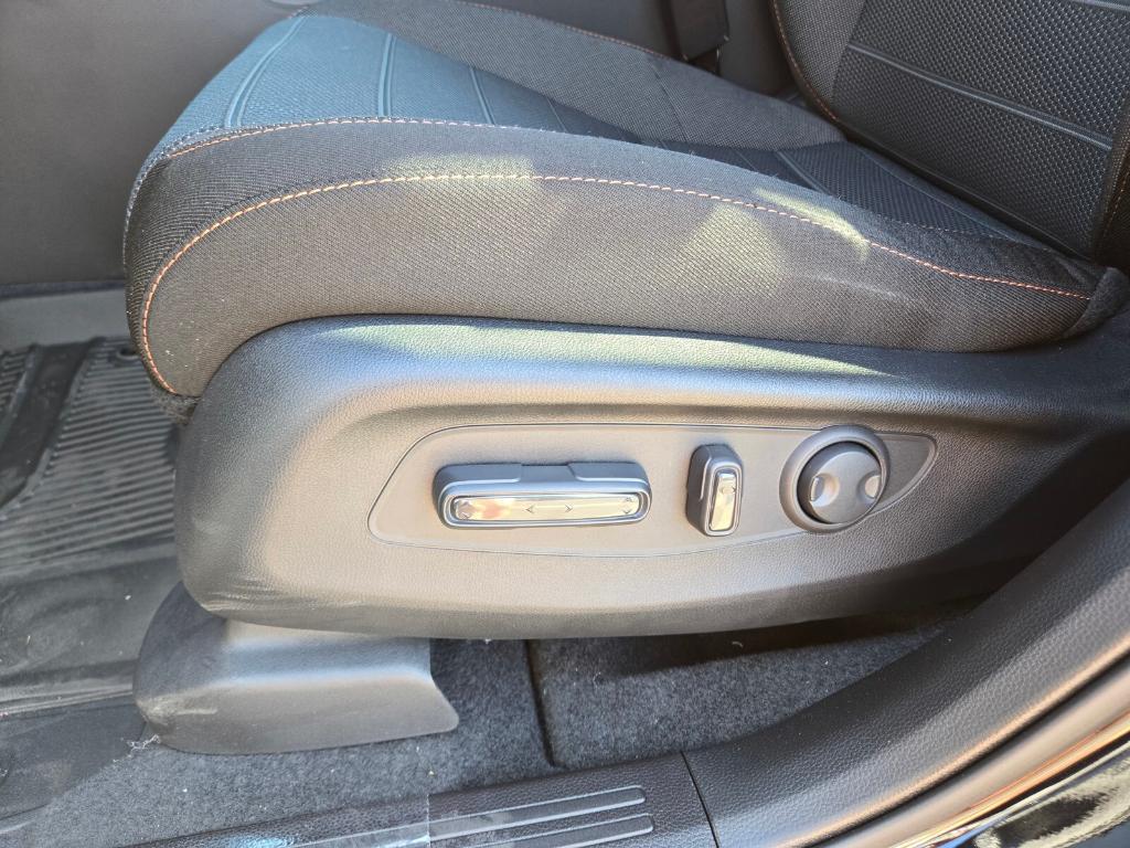 new 2026 Honda CR-V Hybrid car, priced at $38,775