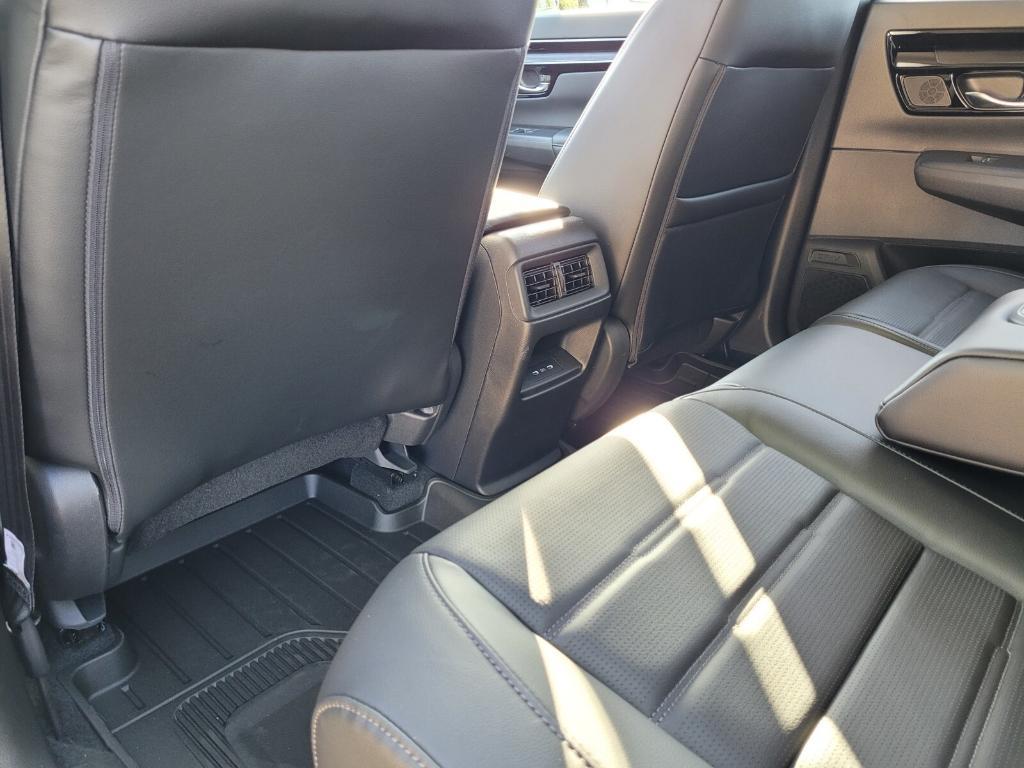 new 2025 Honda CR-V car, priced at $39,590