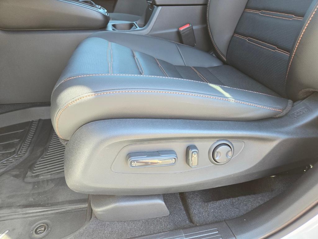 new 2026 Honda CR-V Hybrid car, priced at $43,770