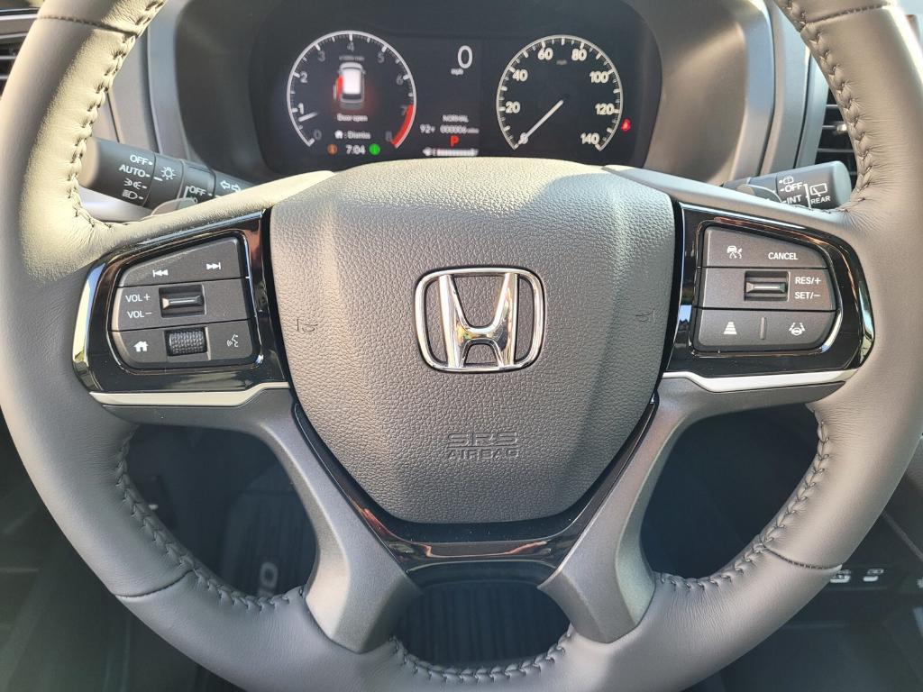 new 2025 Honda Odyssey car, priced at $50,055