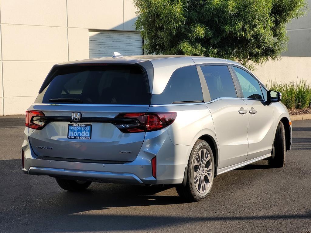 new 2025 Honda Odyssey car, priced at $50,055