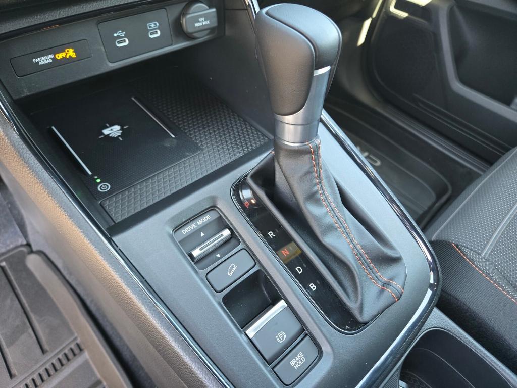 new 2026 Honda CR-V Hybrid car, priced at $38,775