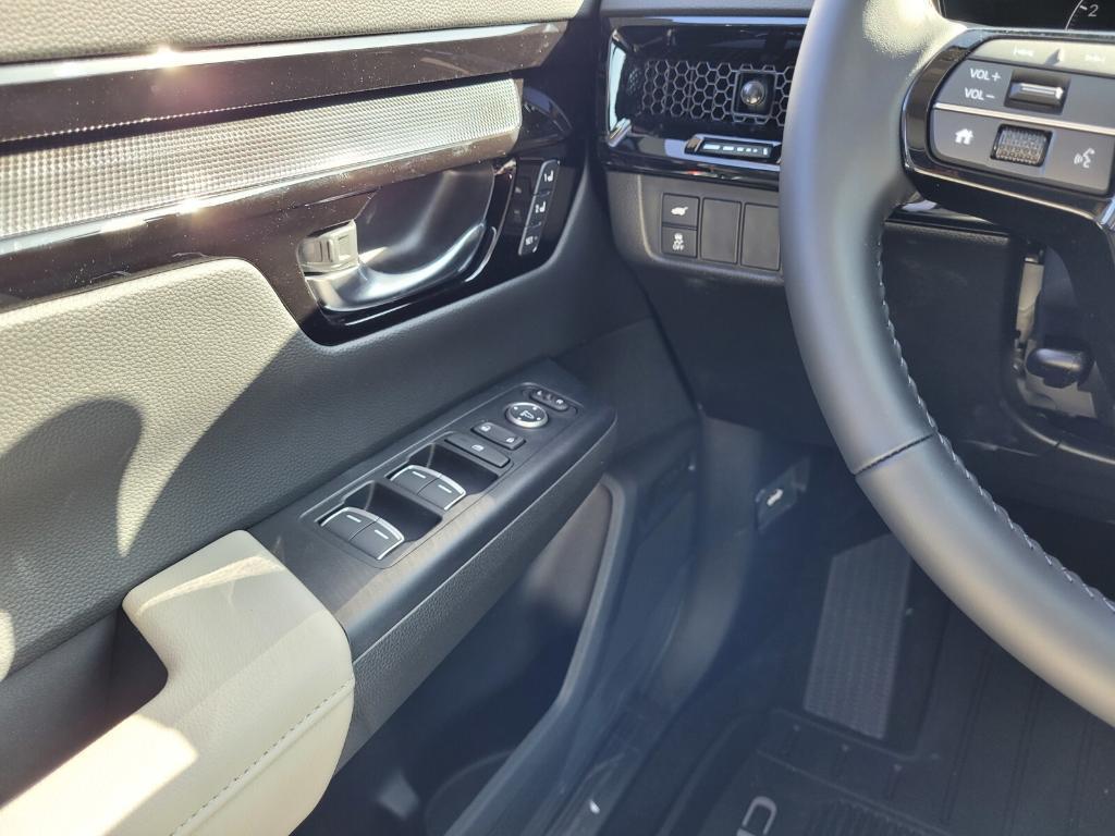 new 2025 Honda CR-V car, priced at $40,045