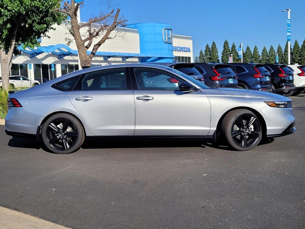 new 2025 Honda Accord Hybrid car, priced at $38,220