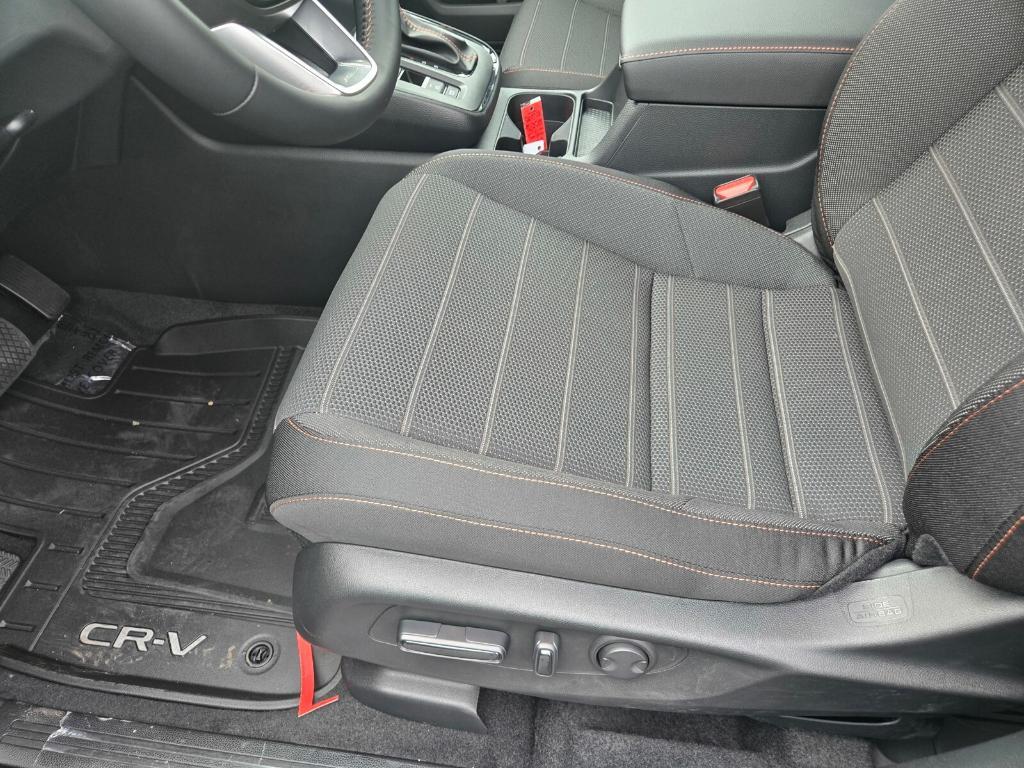 new 2026 Honda CR-V Hybrid car, priced at $38,775