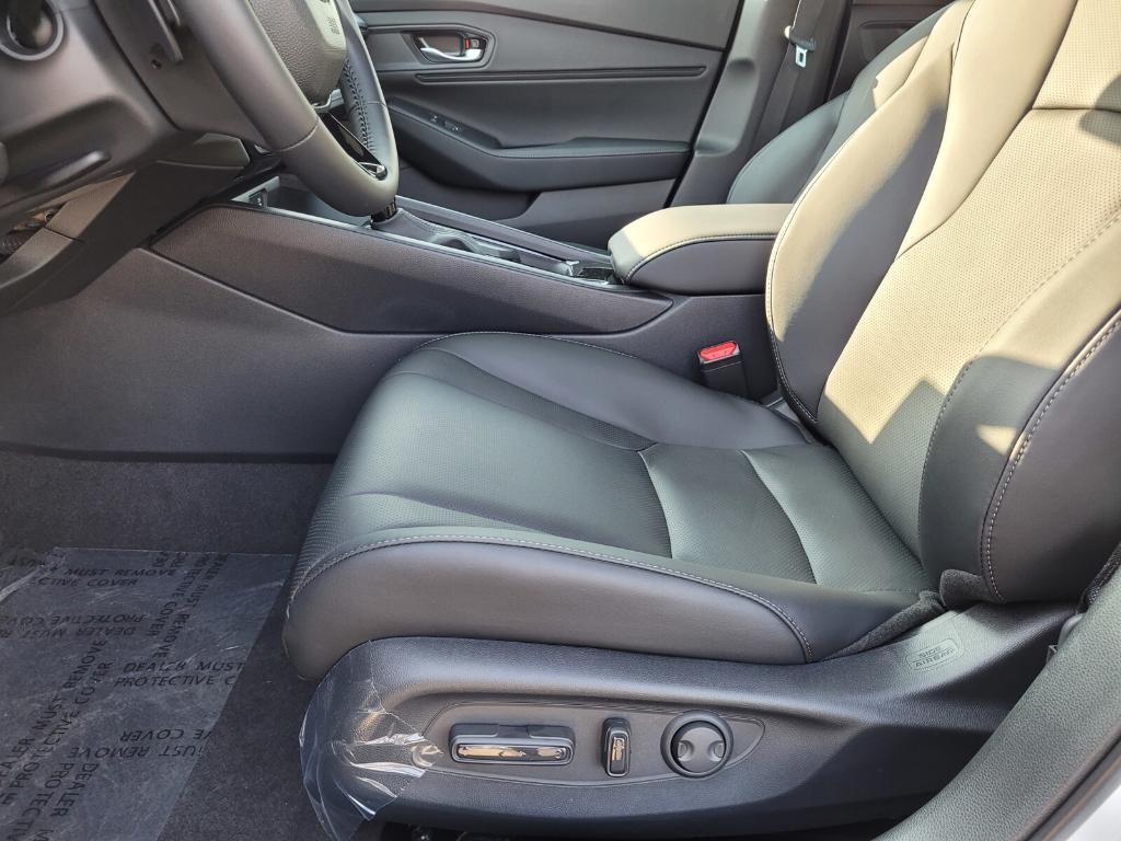 new 2025 Honda Accord Hybrid car, priced at $38,675