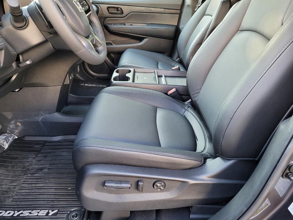 new 2025 Honda Odyssey car, priced at $45,365