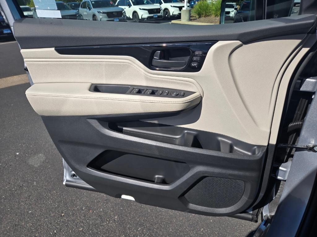 new 2026 Honda Odyssey car, priced at $50,685