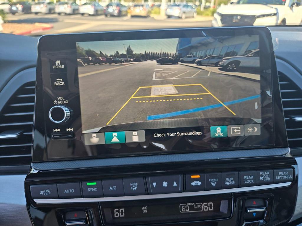 new 2026 Honda Odyssey car, priced at $50,685