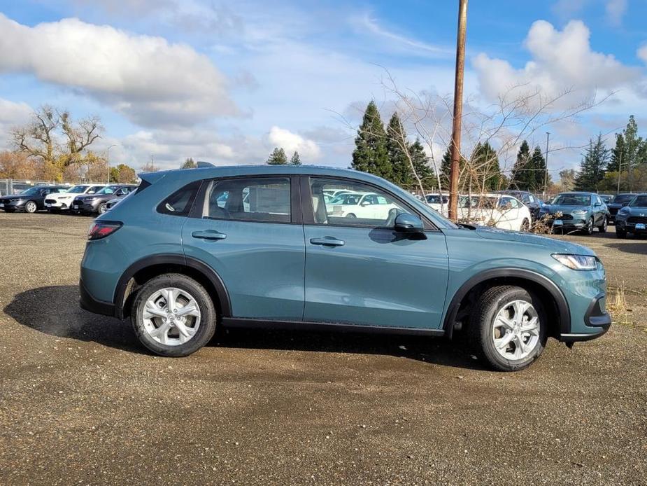 new 2025 Honda HR-V car, priced at $28,900