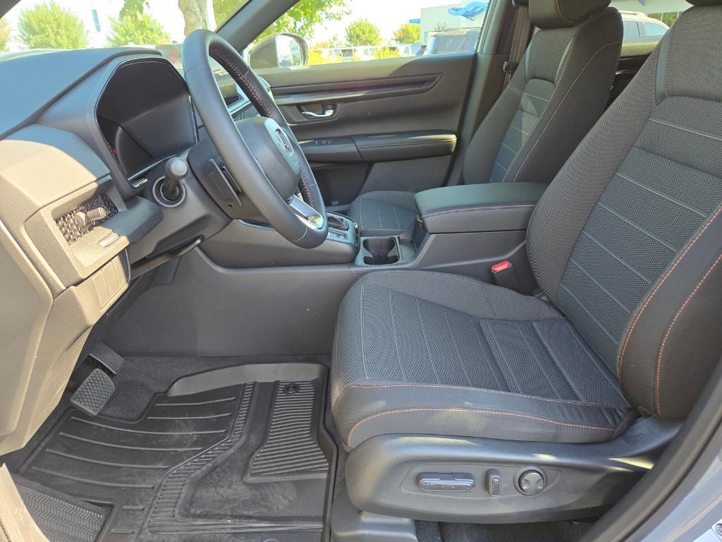 new 2026 Honda CR-V Hybrid car, priced at $40,730