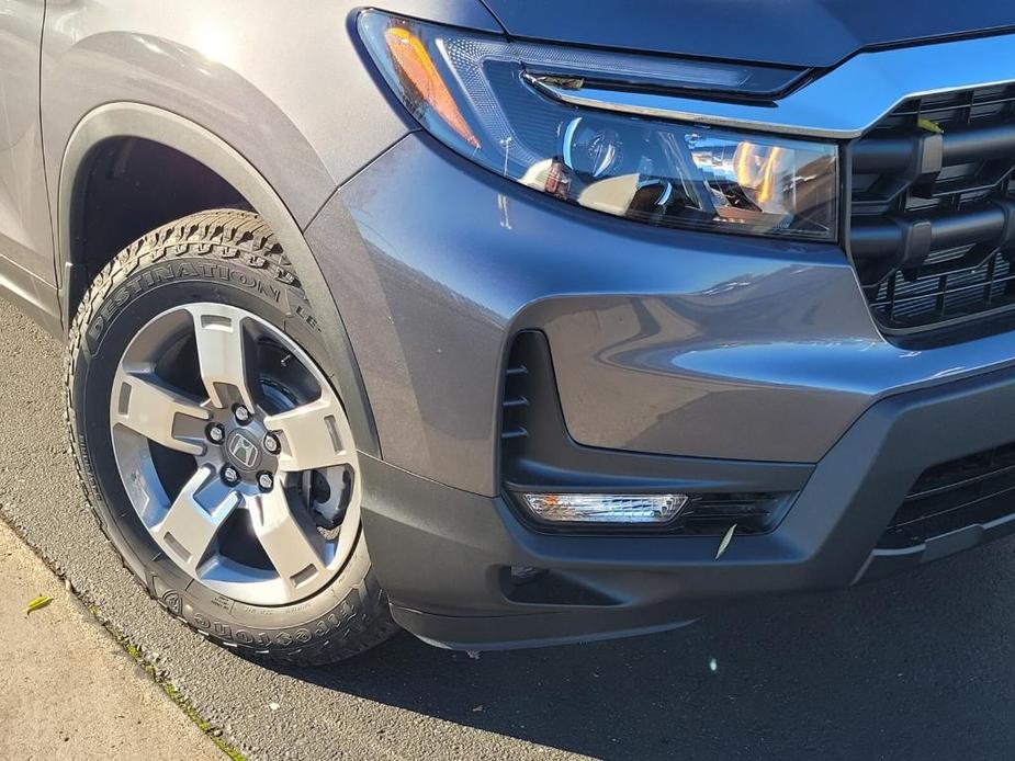 new 2025 Honda Ridgeline car, priced at $45,920