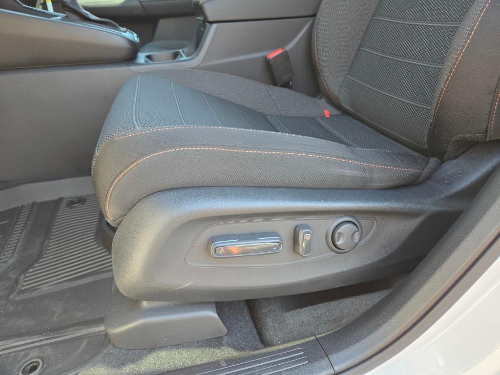 new 2026 Honda CR-V Hybrid car, priced at $39,230