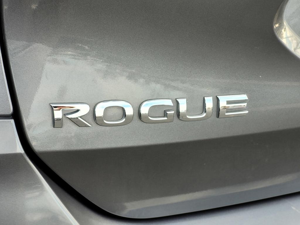 used 2019 Nissan Rogue car, priced at $16,348