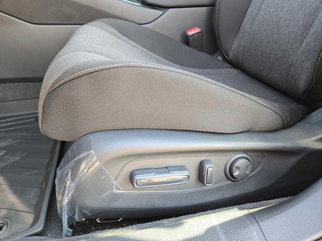 new 2025 Honda Accord car, priced at $33,405