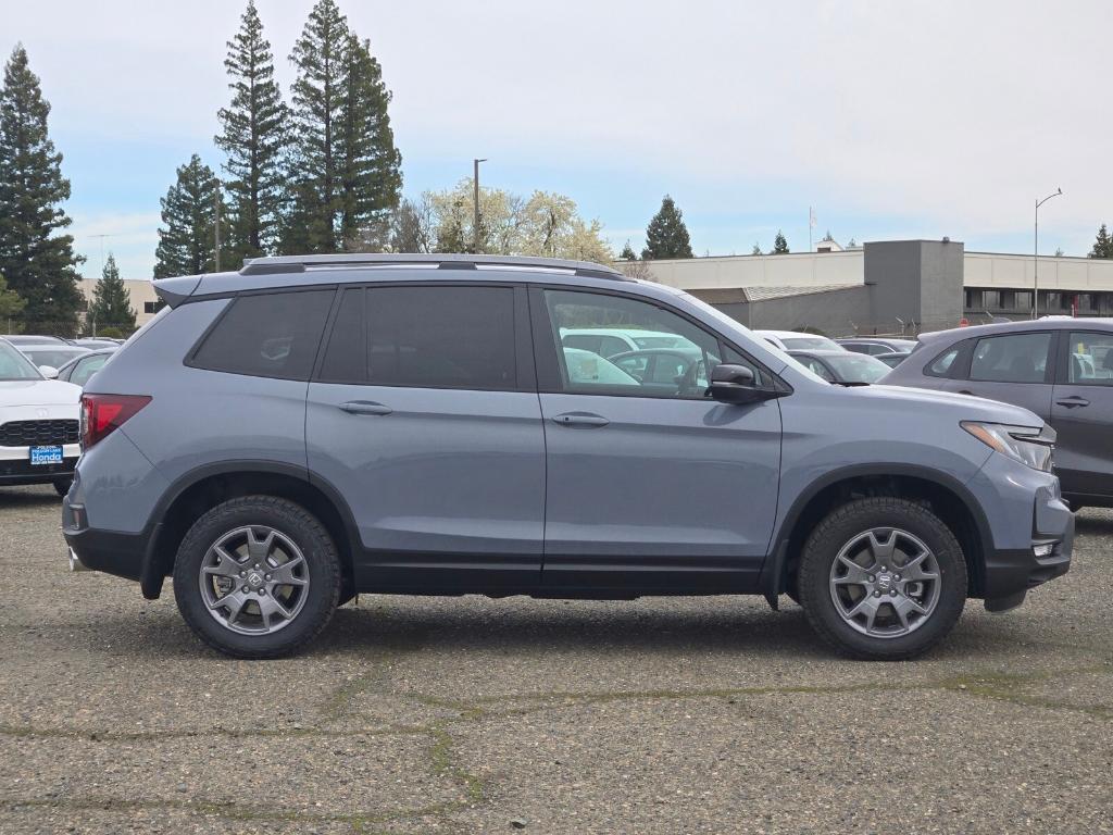 new 2025 Honda Passport car, priced at $48,600