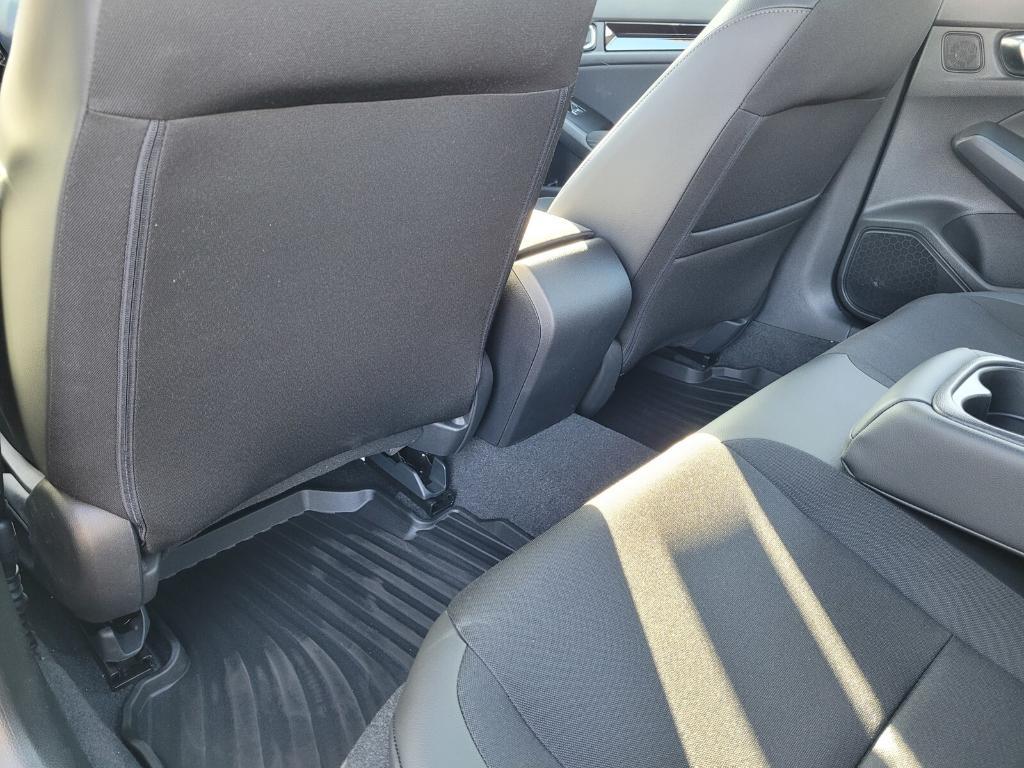 new 2025 Honda Civic Hybrid car, priced at $32,250