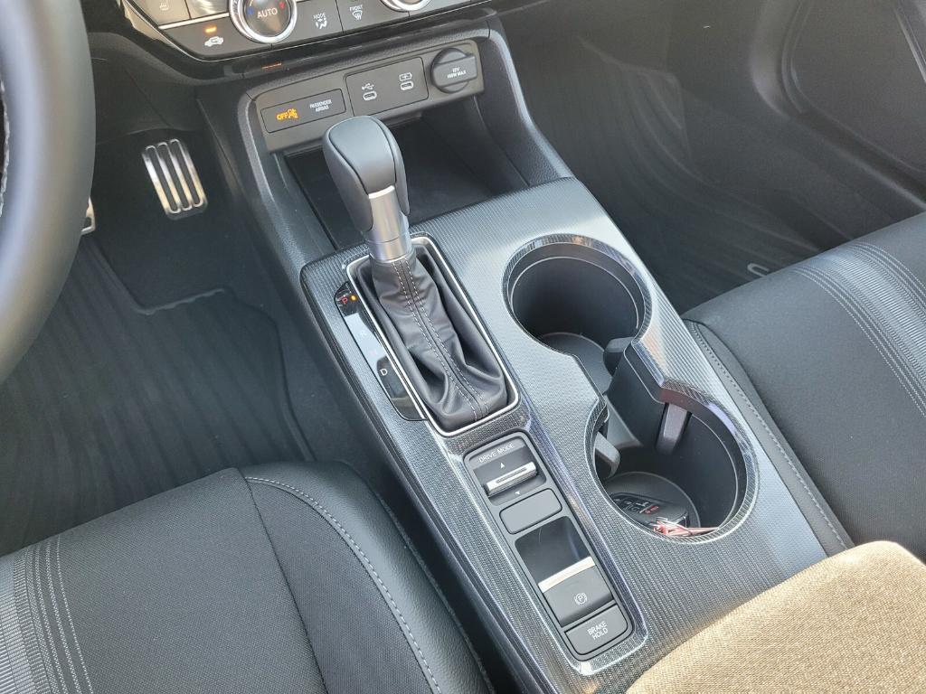 new 2025 Honda Civic Hybrid car, priced at $32,250