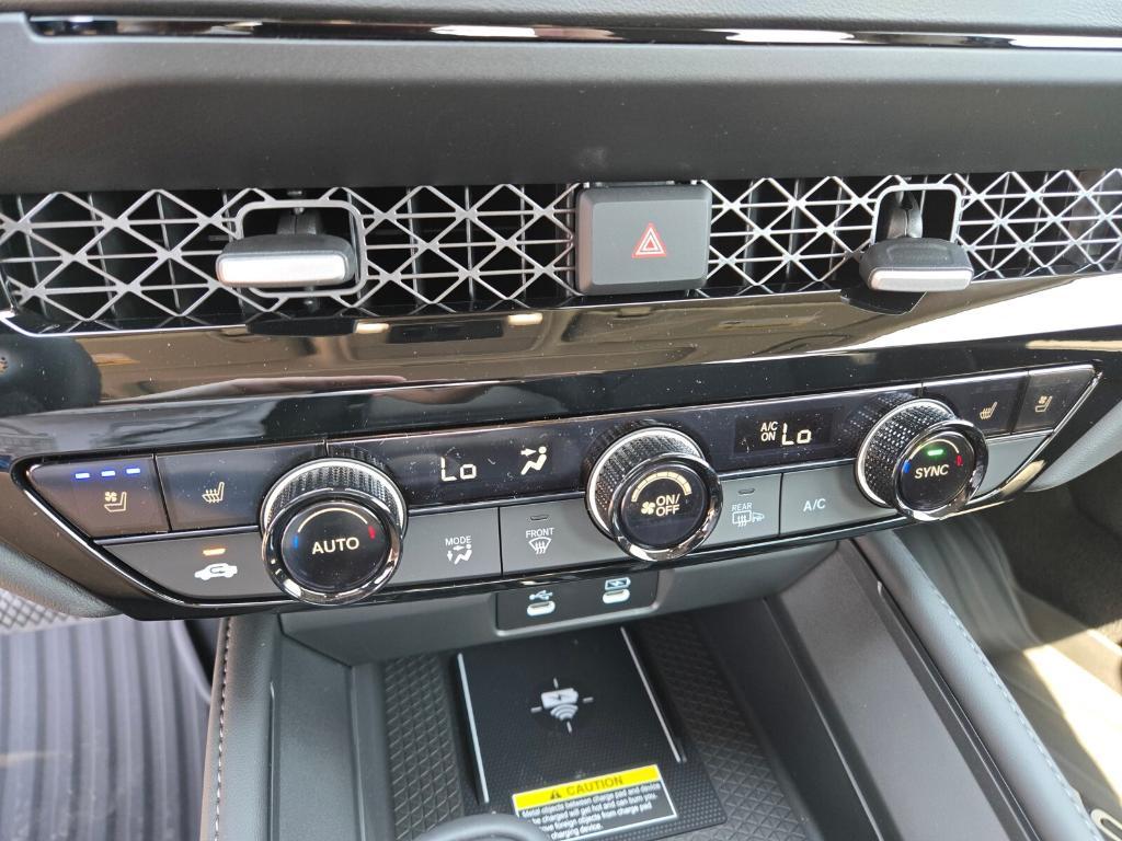 new 2025 Honda Accord Hybrid car, priced at $42,190