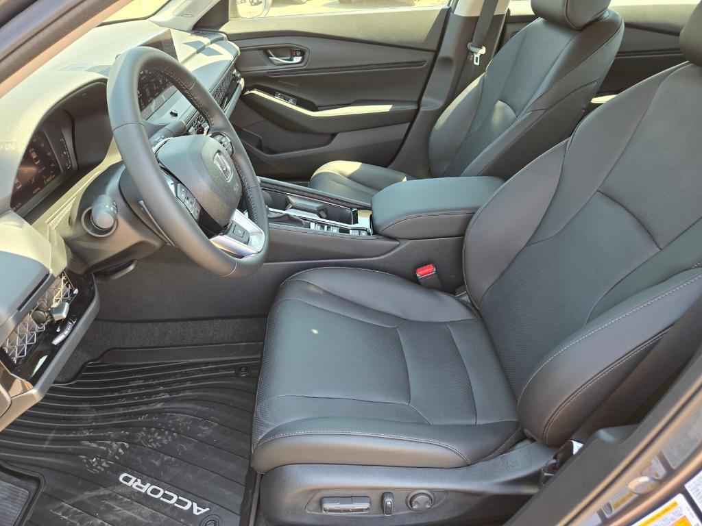 new 2025 Honda Accord Hybrid car, priced at $42,190