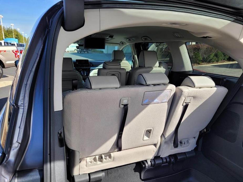 new 2025 Honda Odyssey car, priced at $49,300