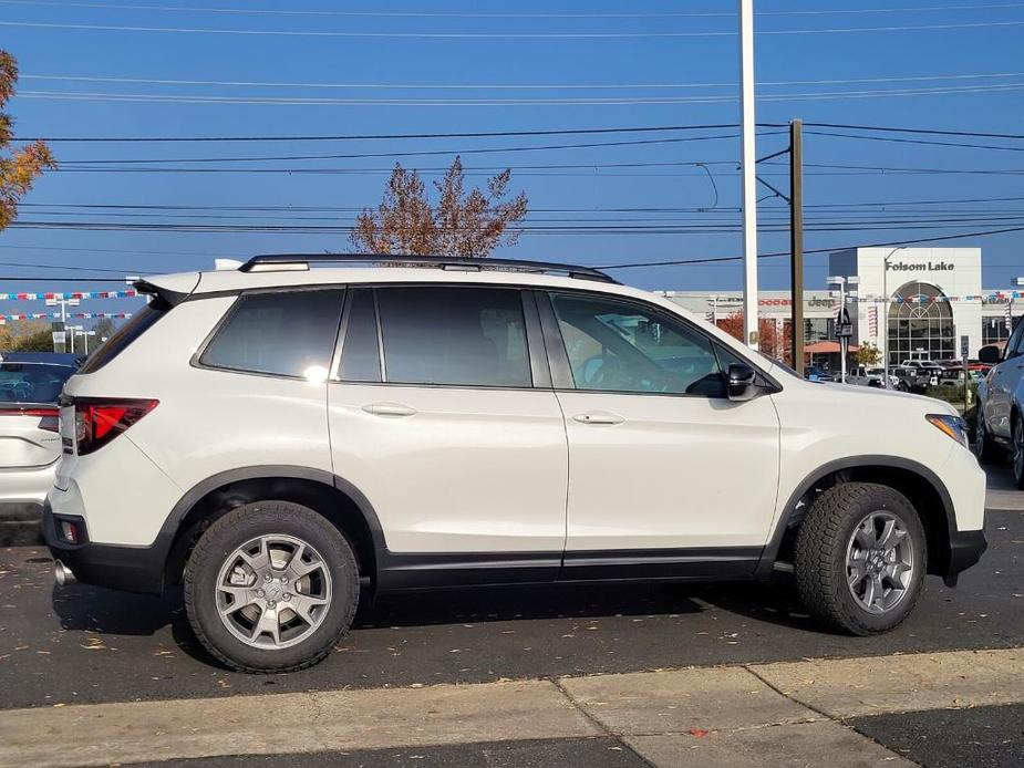 new 2025 Honda Passport car, priced at $48,585