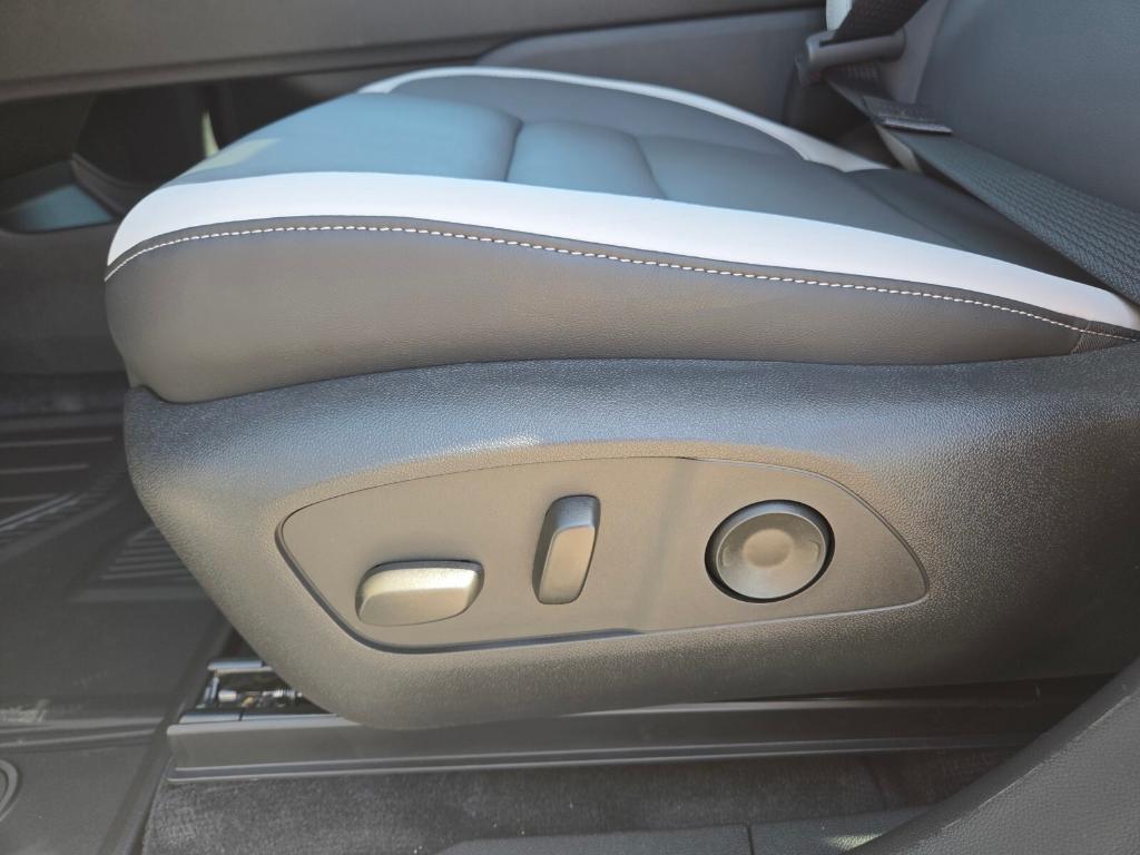new 2025 Honda Prologue car, priced at $55,300
