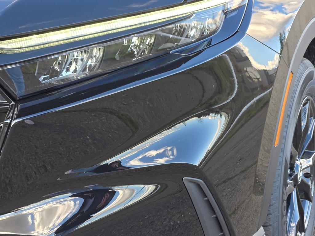 new 2025 Honda CR-V Hybrid car, priced at $40,740